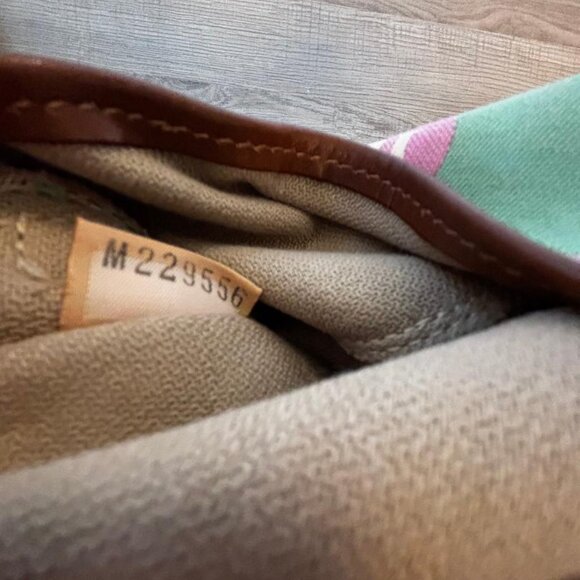 Vintage Dooney & Bourke Wristlet Logo Pattern Green w/Pink, Brown Leather Trim - Picture 4 of 7